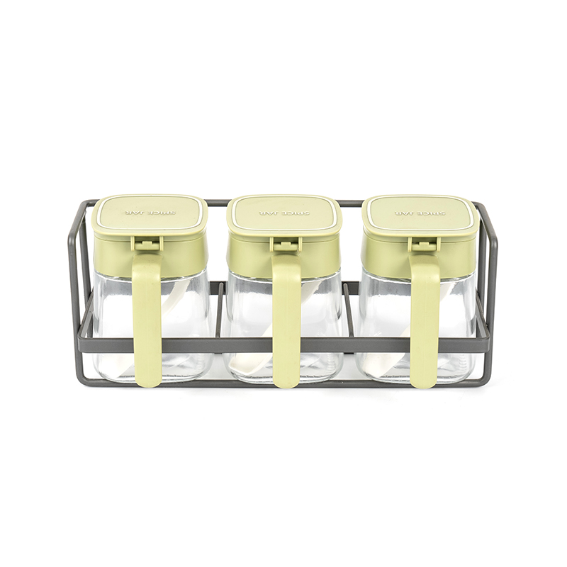 Egyszintes hűtőszekrény fűszertároló polc