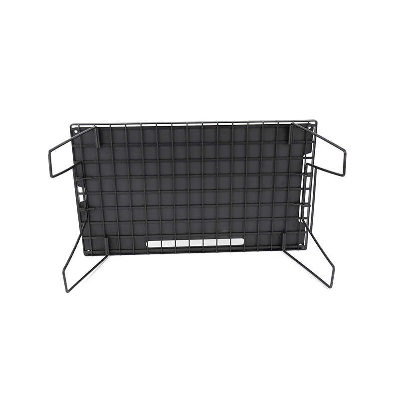 Lábbal összecsukható műanyag asztal beltéri és kültéri használatra